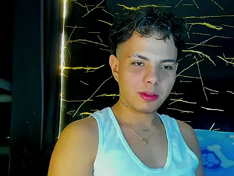 Alessandro 1610 online show from August 5, 3:22 am
