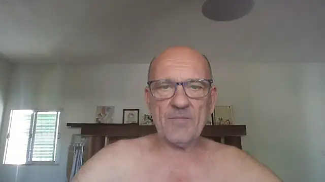 llopaco online show from August 4, 11:59 am