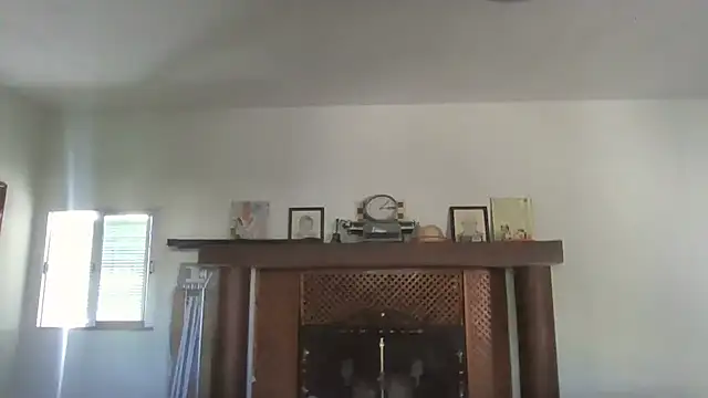 llopaco online show from August 6, 1:06 pm
