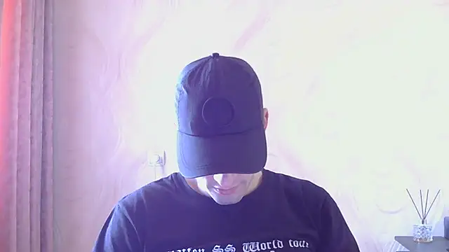 frama666 online show from May 3, 10:51 am