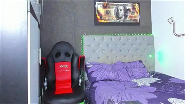 luigi hot  online show from May 12, 4:26 pm