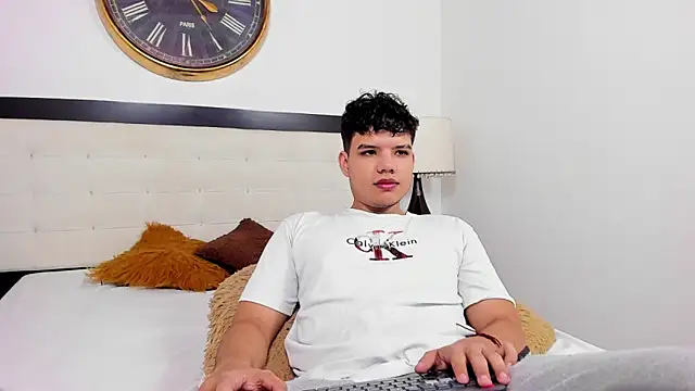 Axel Forte online show from May 15, 1:41 pm