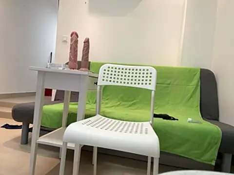 femboybandi online show from July 15, 11:33 pm
