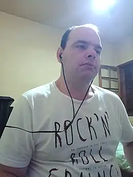 Jovissoares7ye online show from May 15, 2:20 am