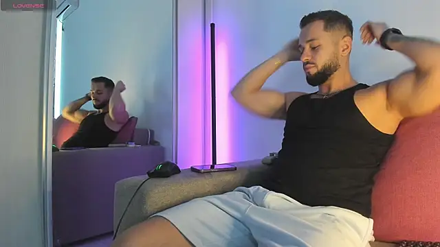 nicholasX1 online show from May 12, 1:52 pm