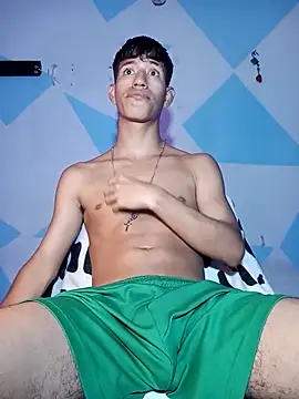 dareck 18 online show from April 30, 12:39 am