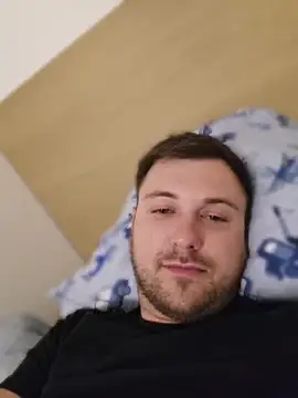 hugedickedd online show from July 5, 8:32 am