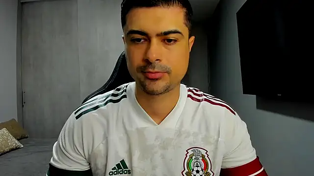 Dante Storm online show from February 15, 3:02 am