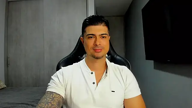 Dante Storm online show from February 9, 12:26 am