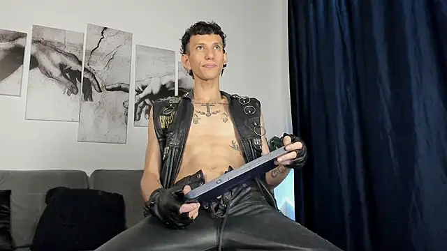 Giotrashy online show from July 3, 10:12 pm