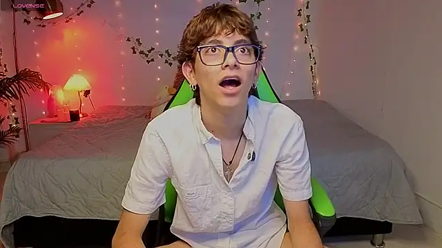 Matty Sparkk online show from August 3, 1:39 pm