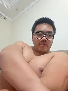 awesometeacher33 online show from May 11, 4:59 pm
