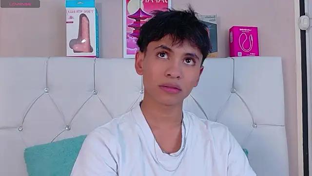 Ethan Westt online show from July 20, 8:32 pm