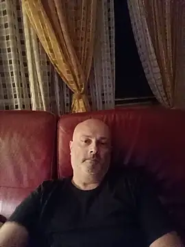 Alexis Bull online show from June 12, 10:29 pm