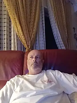 Alexis Bull online show from July 23, 11:02 pm
