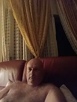 Alexis Bull online show from July 18, 10:59 pm
