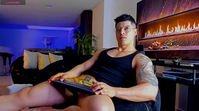 Lukas Green online show from April 30, 8:57 pm