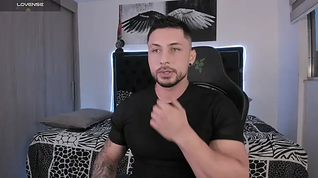 santi aesthetic online show from May 23, 11:21 pm