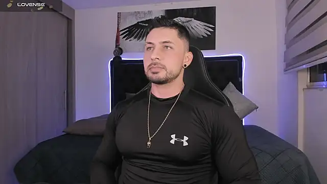 santi aesthetic online show from May 7, 3:06 am