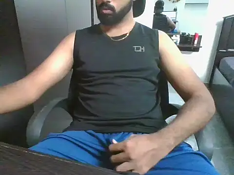 lovelyakash69 online show from May 11, 6:04 am