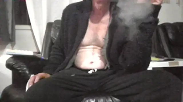 Lovyourpuss online show from July 26, 7:44 pm