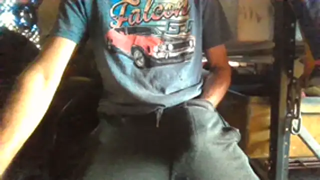 Lovyourpuss online show from July 30, 11:04 pm