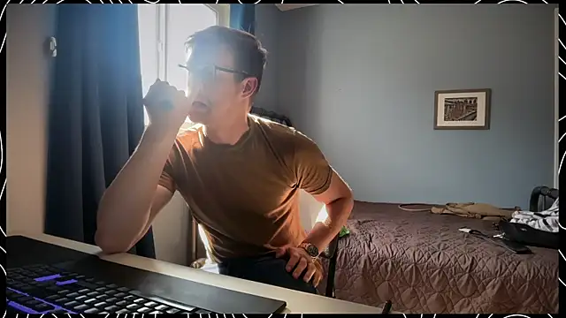 lustylyndon online show from August 9, 4:57 pm