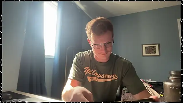 lustylyndon online show from August 4, 5:17 pm