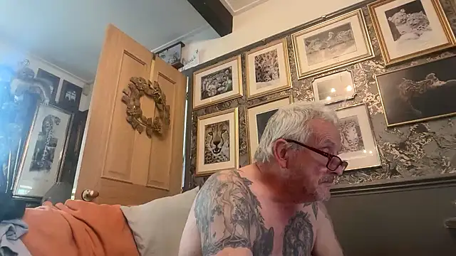 poggles online show from July 21, 1:35 pm