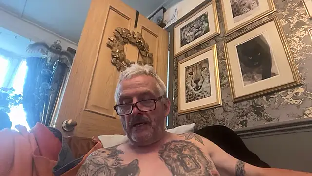 poggles online show from July 22, 3:26 pm