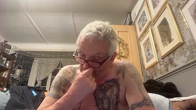 poggles online show from May 27, 10:07 pm