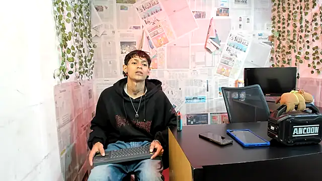 Bastian boyshot77 online show from July 18, 2:00 pm