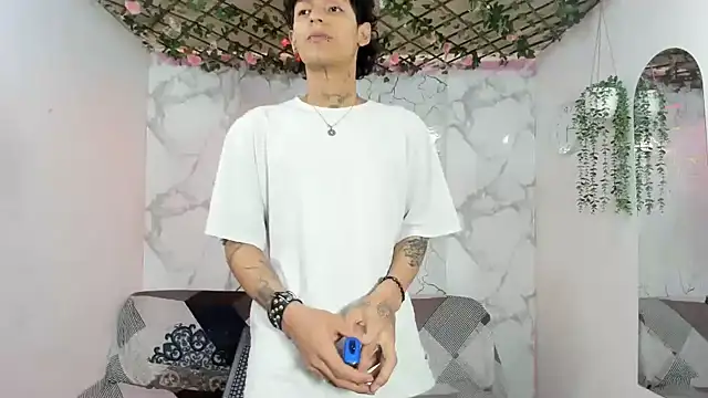 Bastian boyshot77 online show from July 3, 8:13 pm