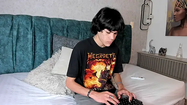 Diamond twink online show from June 11, 1:53 pm