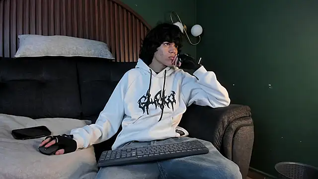 Diamond twink online show from July 12, 5:42 am