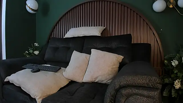 Diamond twink online show from July 13, 5:53 am