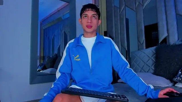 Sebax Young online show from June 7, 8:27 pm