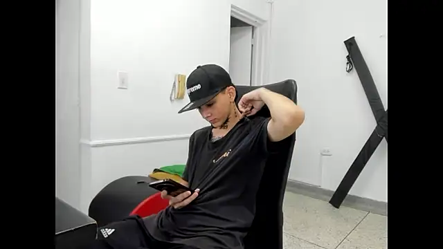 StraightBoy Nick online show from April 30, 8:57 pm