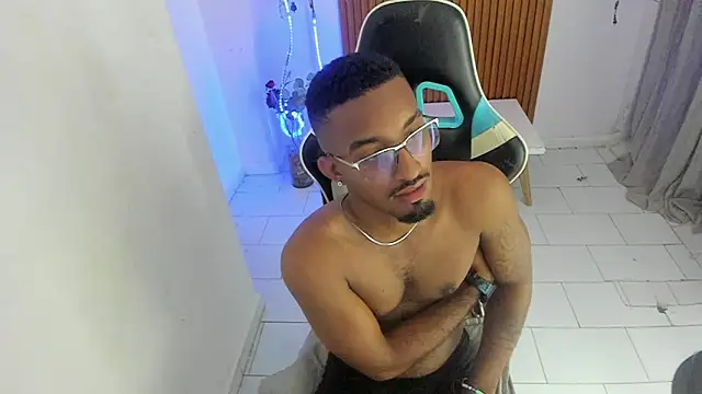 Darwin mayo online show from May 6, 5:57 pm
