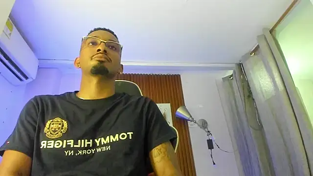 Darwin mayo online show from May 16, 5:44 pm