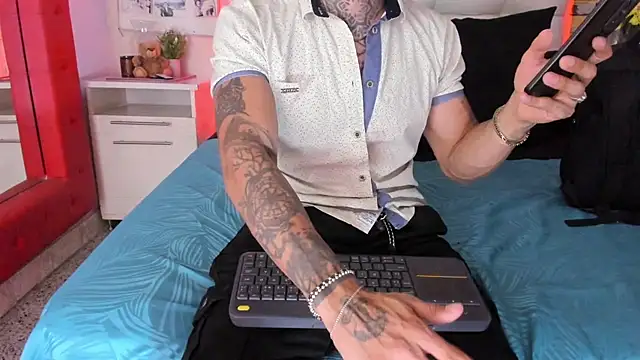 VinzenzRizzo online show from July 22, 4:37 am
