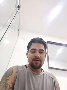 Maximo cum27 online show from June 8, 4:35 am