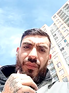 malek xarx  online show from May 8, 1:22 pm