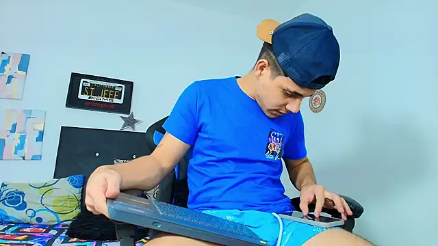 Luke Stone online show from June 23, 7:39 pm