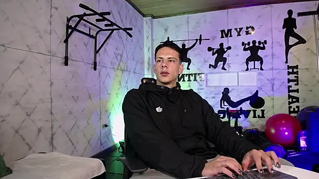 Dustin Sonne online show from June 2, 3:40 am