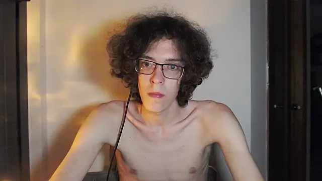 LovesomeCookie online show from May 4, 4:42 pm