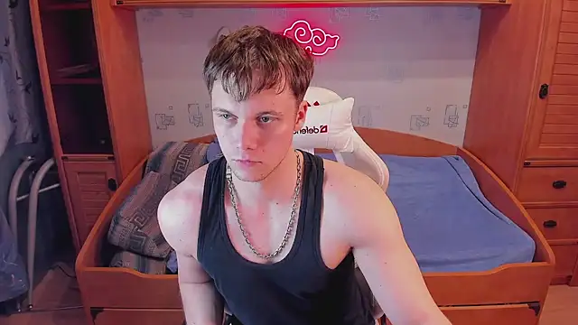 Dexter Bennett online show from July 20, 9:38 pm