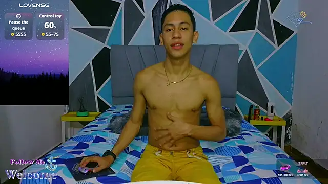 dylan apol0 online show from May 30, 1:38 am