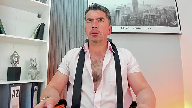 JuanKFit 45 online show from July 11, 4:47 am