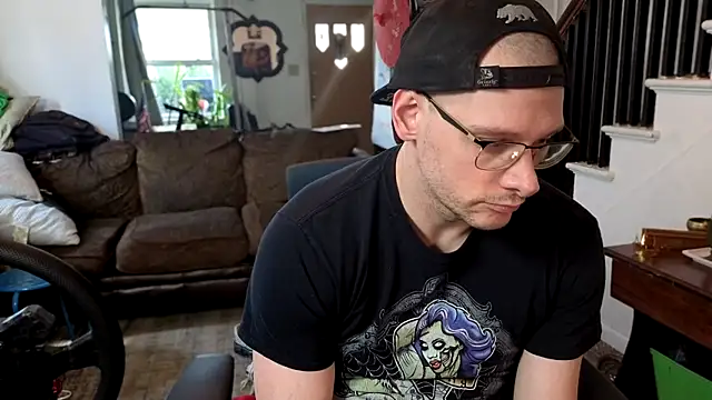 MasterDaddyCool online show from June 16, 6:32 pm
